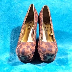 Wedge leopard print platform heels